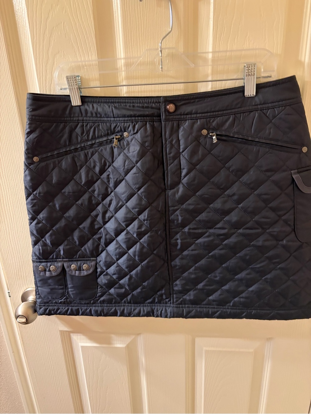 Athleta Black Quilted Mini Skirt with Zip Pockets
